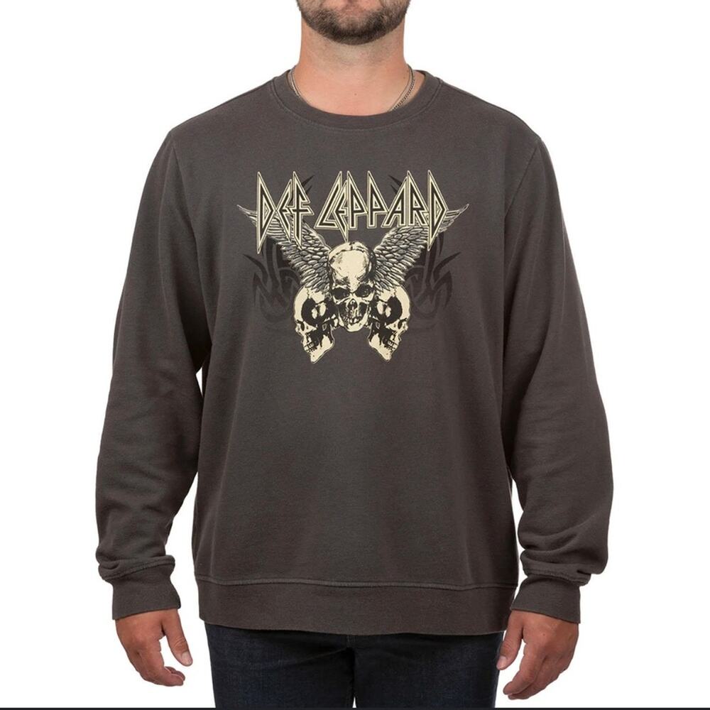 NWT Men’s Def Leopard Band Fleece Crew